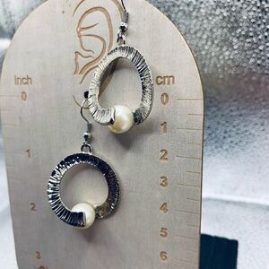 Elegant Silver and Pearl Earrings